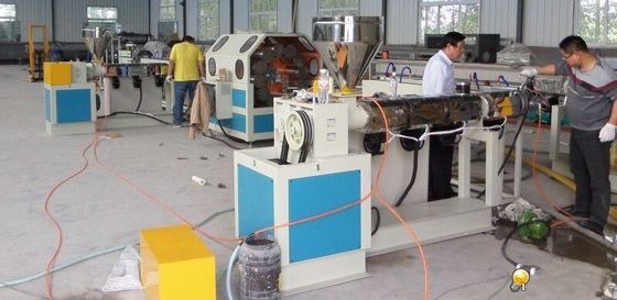 Kararlı Plastik Boru Extruder Makinesi, PVC Elyaf Takviyeli Hortum Üretim Hattı Extruder Makinesi