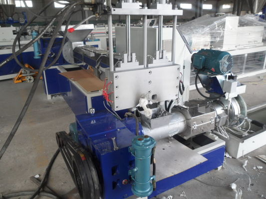 Pul Geri Dönüşümlü Granül Plastik Ekstrüzyon Makine İki Aşamalı Şişe