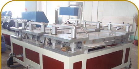Çift Vidalı Plastik Ekstrüzyon Makine, WPC Kurulu Üretim Hattı