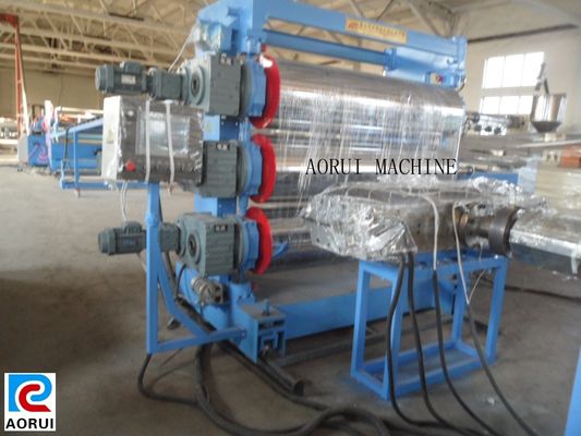 İyi bir fiyat. Çevre Dostu WPC Köpük Pano Makinesi 380V 50HZ Gerilim 5 - 30mm Kalınlık çevrimiçi