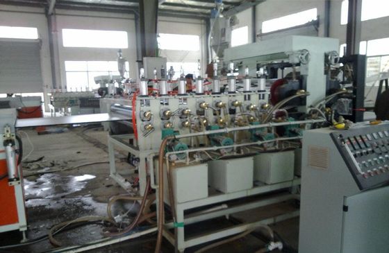 İyi bir fiyat. PVC Köpük Kurulu Ekstrüzyon Makine, PVC Dekorasyon Köpük Kurulu Üretim Hattı çevrimiçi