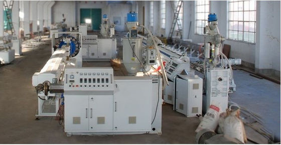 İyi bir fiyat. Otomatik Plastik Boru Ekstrüzyon Hattı / PVC Elyaf Takviyeli Boru Makineleri / PVC Takviyeli Hortum Makineleri çevrimiçi