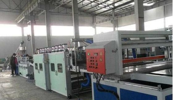 İyi bir fiyat. Ahşap Plastik Kompozit Kapılar İçin Kompozit Ahşap Mobilya WPC Kapı Üretim Hattı çevrimiçi