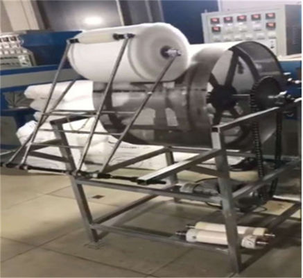 İyi bir fiyat. Tek Vidalı PP Erime Üflemeli Makine, Maske İçin Dokuma Olmayan Kumaş Yapma Makinesi çevrimiçi