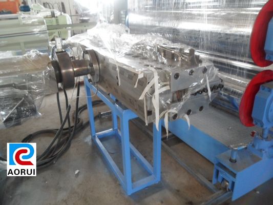 İyi bir fiyat. Yüksek Sıcaklık Direnci ile Tabaklar Plastik Levha Ekstruder Makinesi çevrimiçi