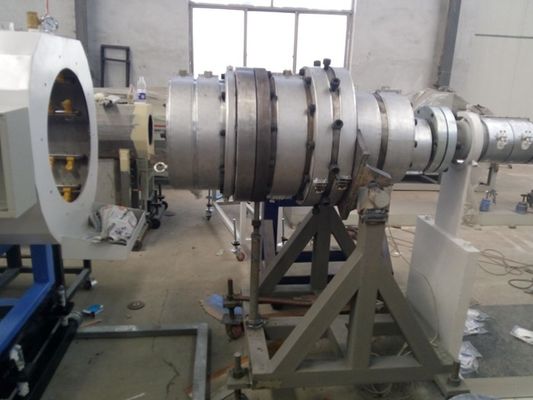 PE HDPE LDPE ham madde OMRON sıcaklık kontrolörü ile plastik boru üretim hattı