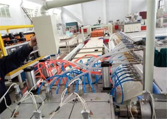 İyi bir fiyat. PVC WPC PP PE Panel Plastik Profil Ekstrüzyon Hattı PP PE Köpük Plaka Ekstrüzyon Hattı çevrimiçi