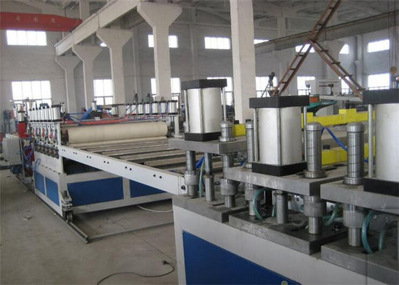 İyi bir fiyat. Yüksek Verimli PVC Köpük Kurulu Makinesi, Çift Vidalı Plastik Kurulu Ekstrüzyon Hattı çevrimiçi