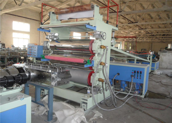 İyi bir fiyat. Çift Vidalı Ekstruder PVC Köpük Levha Üretim Hattı Tam Otomatik çevrimiçi