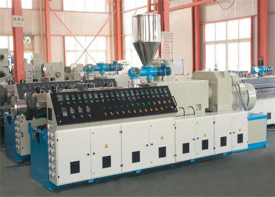 İyi bir fiyat. 65mm Kapı Pencere Plastik Profil Ekstrüzyon Hattı UPVC Profil Yapma Makinesi çevrimiçi
