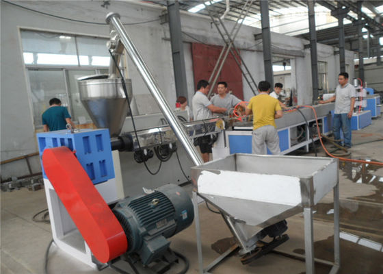 İyi bir fiyat. Çift Vidalı Kapı Çerçevesi WPC Profil Üretim Hattı Omron Sıcaklık Kontrolü çevrimiçi