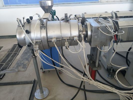 İyi bir fiyat. 1 Yıl Garanti, Düşük Gürültü ile PE HDPE PPR Plastik Boru Üretim Hattı çevrimiçi