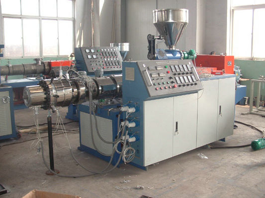 İyi bir fiyat. PVC Boru Ekstrüzyon Makine, Plastik PVC Elektrik Boru Boru Yapma Makinesi / Plastik Makine Ekstrüzyon Süreci çevrimiçi