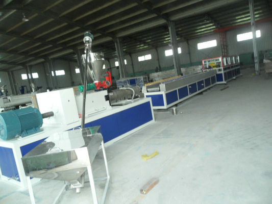 İyi bir fiyat. Süpürgelik için Ahşap Kompozit Plastik Profil Üretim Hattı, Ahşap Kompozit Profil Ekstrüzyon Manşini çevrimiçi