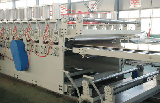 İyi bir fiyat. PVC Köpük Kurulu Makinesi, Mutfak Dolabı için PVC Mobilya Kurulu çevrimiçi