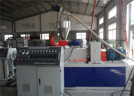 220-380V üç fazlı PVC boru üretim hattı iki vida ile