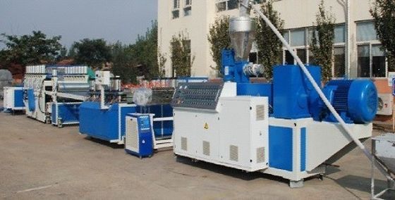 İyi bir fiyat. Kabuk Köpük Pvc Kurulu Yapma Makinesi, Plastik PVC Profil Ekstrüzyon Hattı çevrimiçi