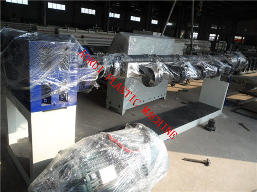 İyi bir fiyat. PVC Drenaj Plastik Boru Ekstrüzyon Hattı Çift Vidalı 380V 160kw çevrimiçi