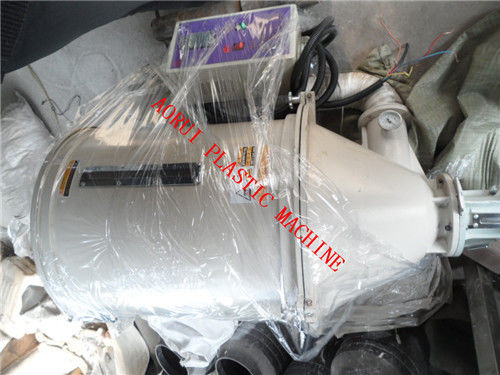 İyi bir fiyat. 50mm - 125mm Dia Plastik Boru Ekstrüzyon Makine Çift Vidalı 160KW çevrimiçi