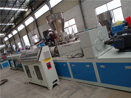 110kw Çift Vidalı PVC Boru Ekstrüzyon Hattı 120Kg / H