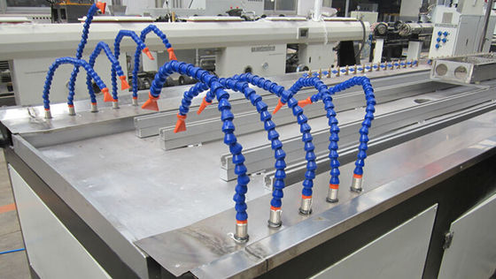 İyi bir fiyat. PVC Kapılar ve Pencereler Desorative İçin Plastik Profil Ekstrüzyon Hattı Yapımı çevrimiçi