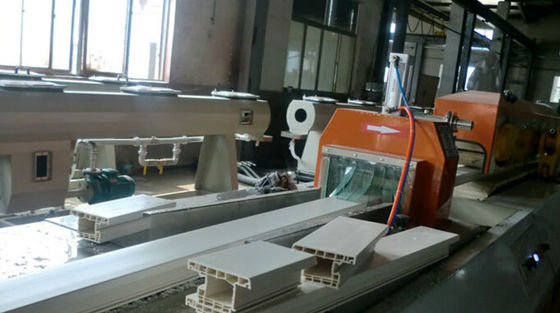 İyi bir fiyat. Yüksek Çıkışlı PVC Mermer Plastik Profil Üretim Hattı ISO 9001 Sertifikası çevrimiçi