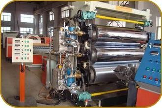 İyi bir fiyat. 380V 38Cr Vidalı ABS PVC Köpük Levha Makinesi Emici Olmayan çevrimiçi
